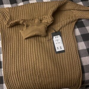 Xl beige turle neck nwt slim fit